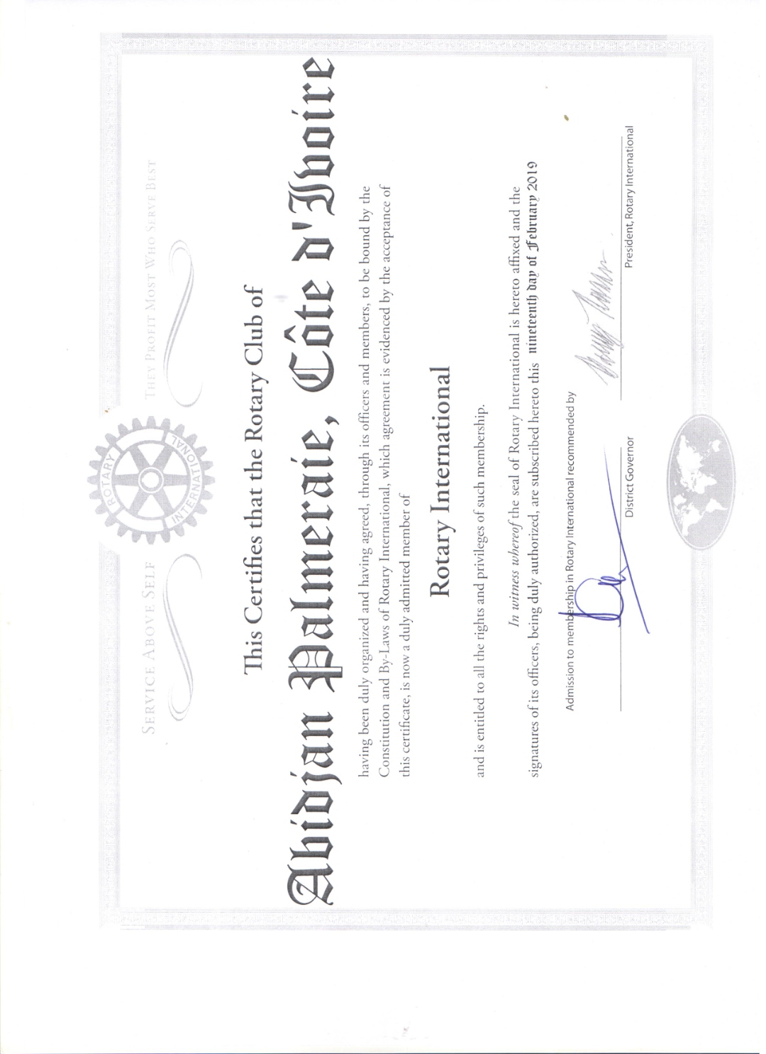 Certificat officiel de charte du Rotary Club Abidjan Palmeraie, délivré par le Rotary International
